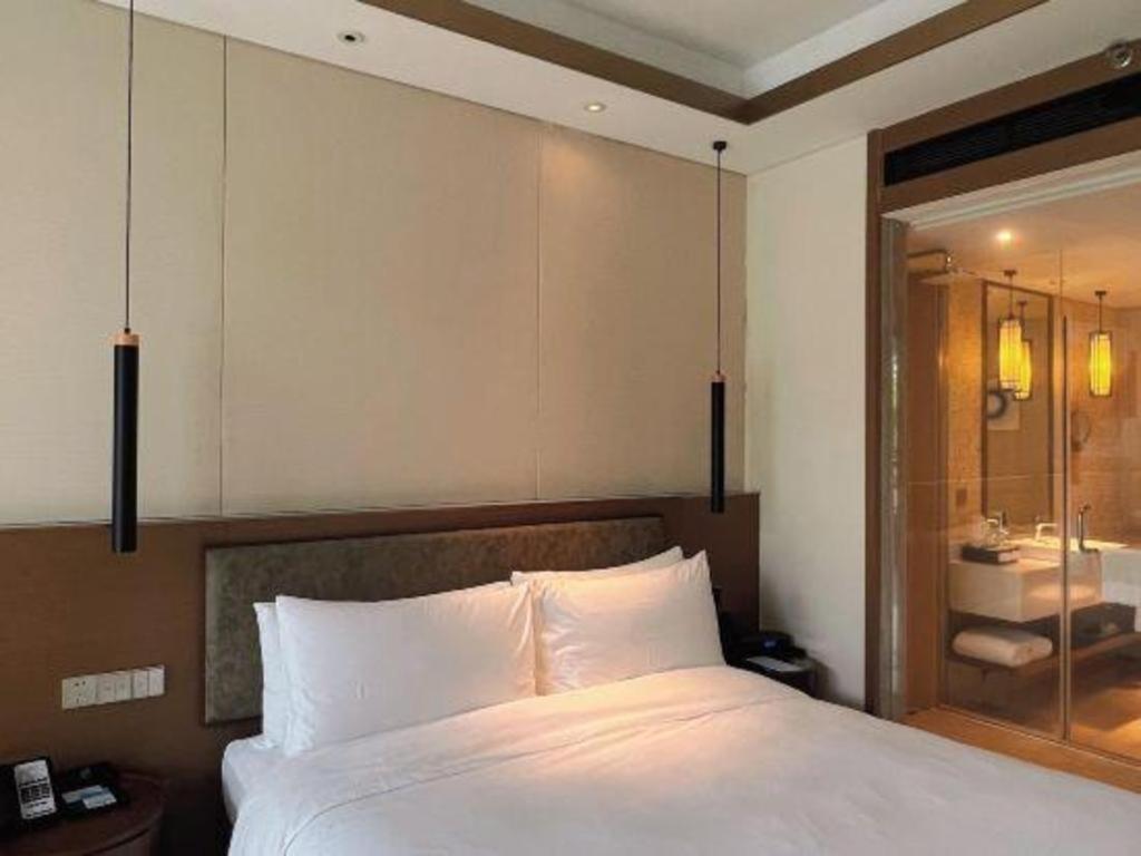 Narada Resort Hotel Sanya Pleasant Bay Екстериор снимка